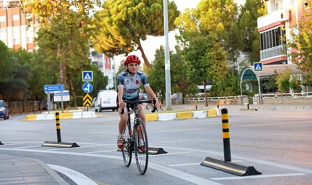 Bisiklet Yolu Projesi Etap Etap Hizmete Sunuluyor