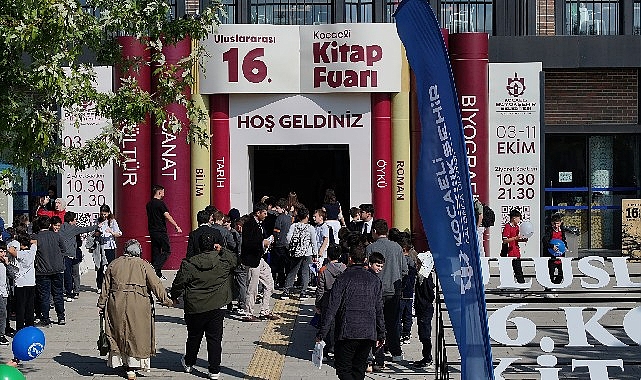 Dünyanın renkleri Kocaeli Kitap Fuarı’nda