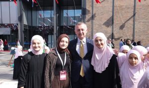 Kocaeli Kitap Fuarı’nda Filistin’e destek:  “Nehirden denize özgür Filistin!”