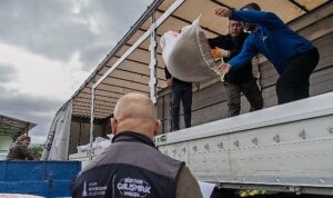 Meraları yanan çiftçiye kış öncesi destek