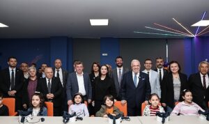 Nilüfer Belediyesi Dijital Deneyim Merkezi Açıldı